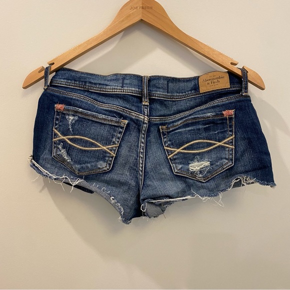 Various size 4 (size 27) denim shorts - Picture 6 of 6